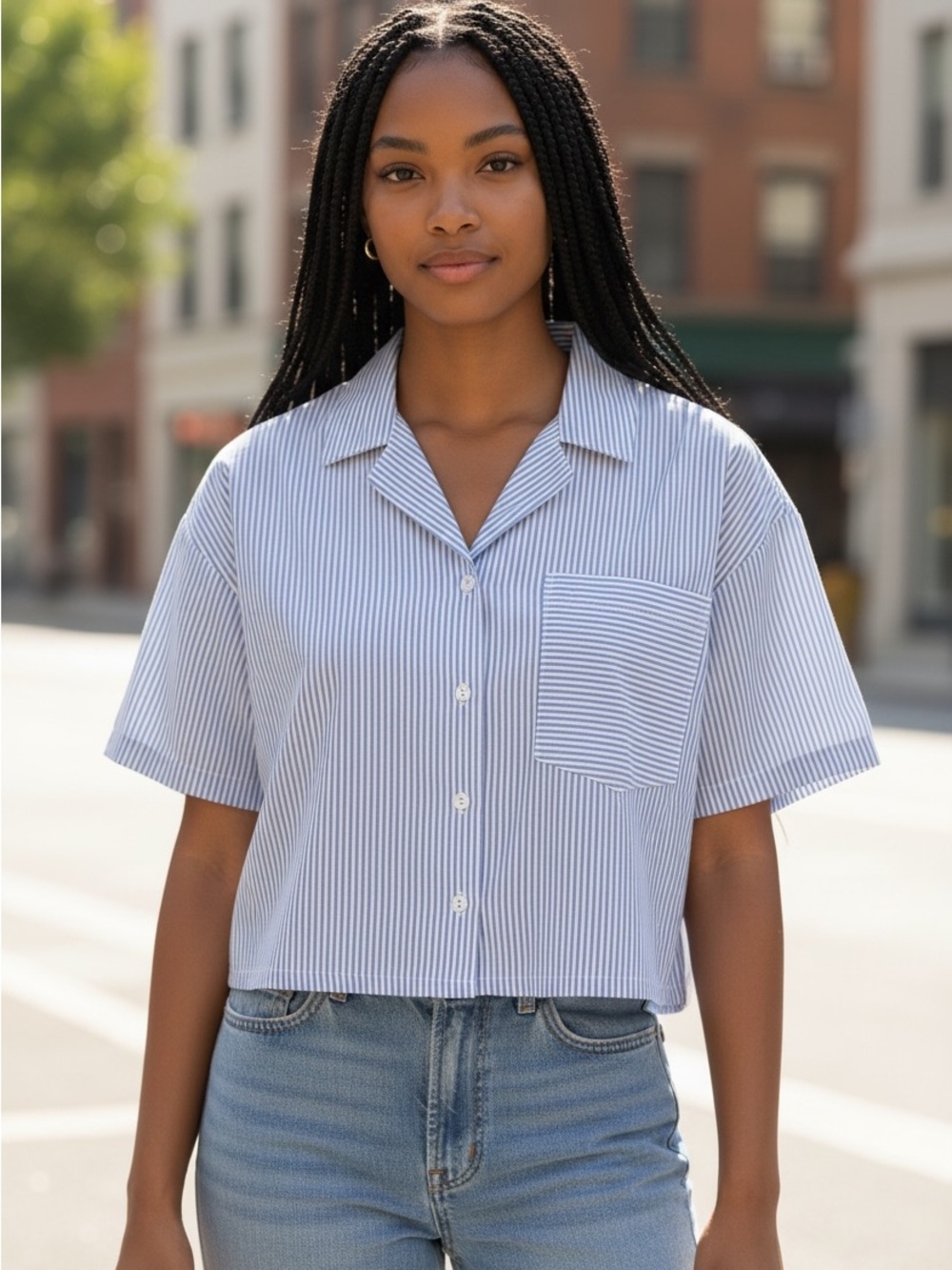 Weekend Edition womens Light Blue Pinstripe Cropped Button Shirt size medium